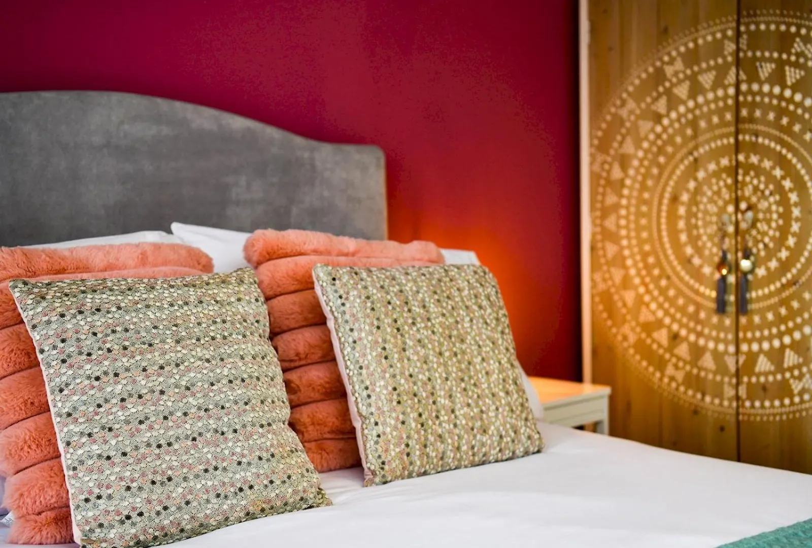 Pass The Keys Trendy 1 Bedroom Apartment Cardiff